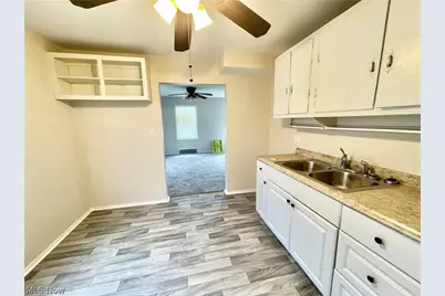 818-824 S Central Drive, Lorain, OH 44052 - Photo 24