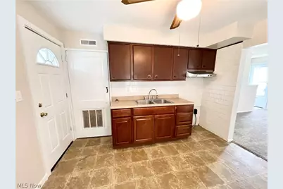 818-824 S Central Drive, Lorain, OH 44052 - Photo 18