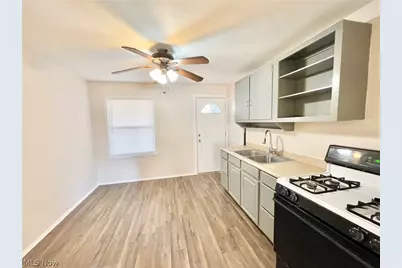 818-824 S Central Drive, Lorain, OH 44052 - Photo 14