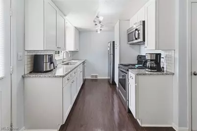 6330 Peach Street, Louisville, OH 44641 - Photo 22