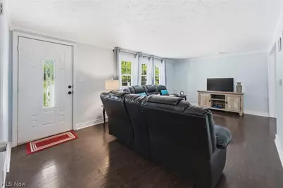 6330 Peach Street, Louisville, OH 44641 - Photo 16