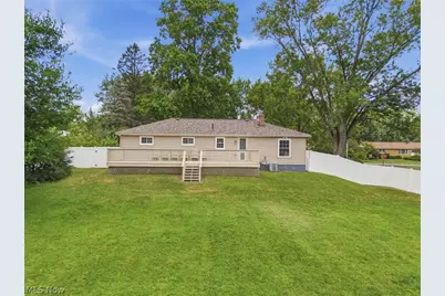 6330 Peach Street, Louisville, OH 44641 - Photo 14