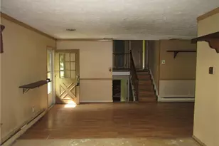 10940 Julie Street NE, Alliance, OH 44601 - Photo 4