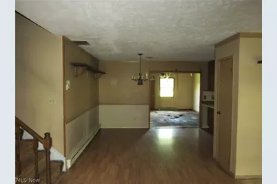 10940 Julie Street NE, Alliance, OH 44601 - Photo 2