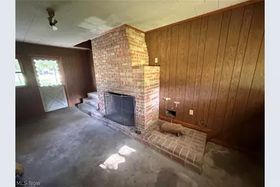 4111 Broadway Avenue NE, Louisville, OH 44641 - Photo 14