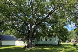 4111 Broadway Ave NE, Louisville, OH 44641 - Photo 10