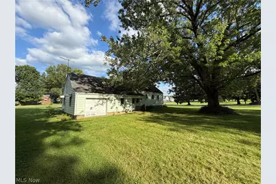 4111 Broadway Avenue NE, Louisville, OH 44641 - Photo 4