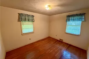 4111 Broadway Ave NE, Louisville, OH 44641 - Photo 22