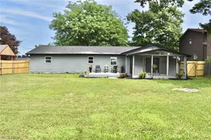 5629 London Dr, Austintown, OH 44515 - Photo 32