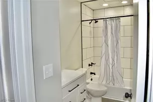 5629 London Dr, Austintown, OH 44515 - Photo 20