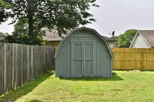 5629 London Dr, Austintown, OH 44515 - Photo 34