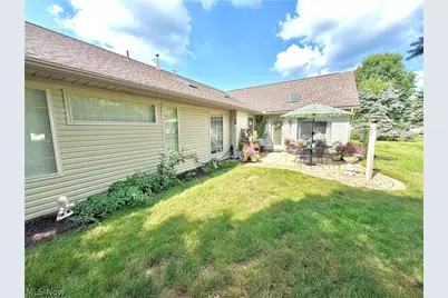 1012 Meadow Drive NW, Strasburg, OH 44680 - Photo 4