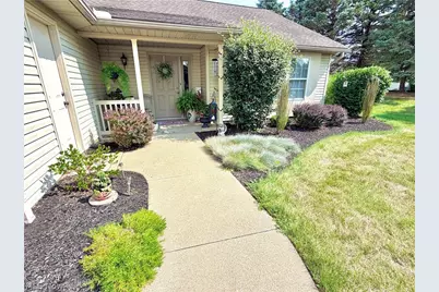 1012 Meadow Drive NW, Strasburg, OH 44680 - Photo 2