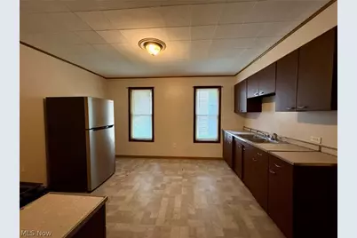391 E Voris Street, Akron, OH 44311 - Photo 6
