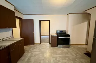 391 E Voris St, Akron, OH 44311 - Photo 4