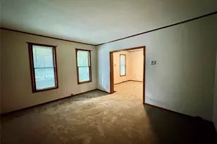 391 E Voris St, Akron, OH 44311 - Photo 10