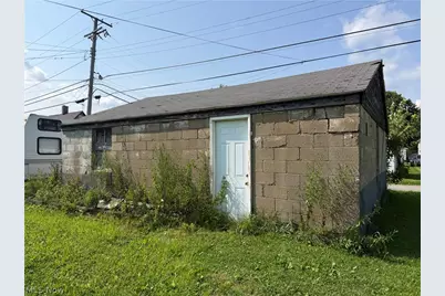 296 W Pennsylvania Avenue, Sebring, OH 44672 - Photo 6