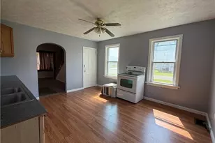 296 W Pennsylvania Ave, Sebring, OH 44672 - Photo 14