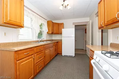 310 Sharp Street, Ashland, OH 44805 - Photo 10