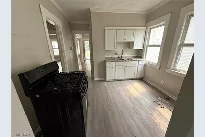 10617 Bryant Avenue, Loveland, OH 44108 - Photo 2