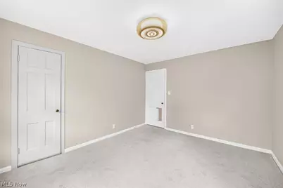 6907 Greenleaf Avenue, Loveland, OH 44130 - Photo 16