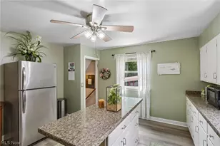 394 E Park Ave, Barberton, OH 44203 - Photo 12