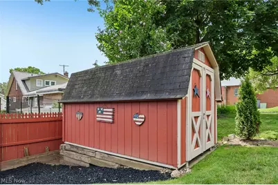 394 E Park Avenue, Barberton, OH 44203 - Photo 38