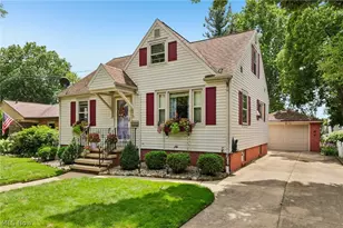 394 E Park Ave, Barberton, OH 44203 - Photo 4