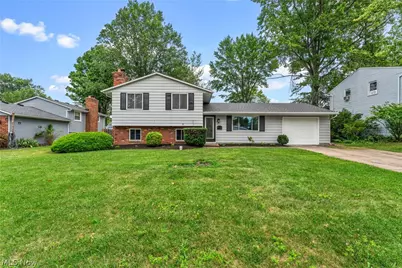 4221 Princess Anne Court, Lorain, OH 44052 - Photo 2