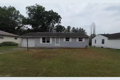 229 Crowley Street, Roseville, OH 43777 - Photo 1