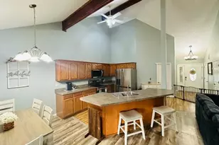 2314 Stonepath St, Lorain, OH 44052 - Photo 2