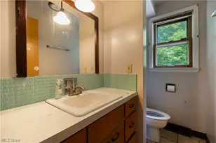 542 Garnette Rd, Akron, OH 44313 - Photo 16