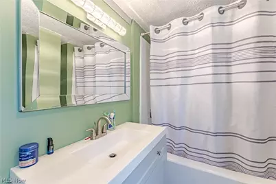 3060 Boston Road, Brunswick, OH 44212 - Photo 16