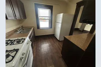 3074 W 25th Street #11, Loveland, OH 44113 - Photo 6