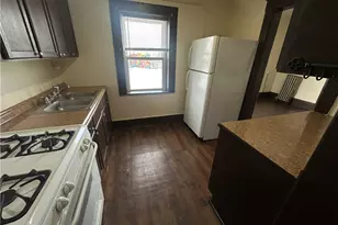 3074 W 25th St, Loveland, OH 44113 - Photo 6