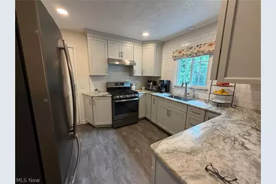 11280 Braddock Street NW, Canal Fulton, OH 44614 - Photo 8