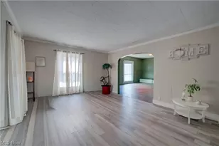 701 Tenney Ave, Amherst, OH 44001 - Photo 2