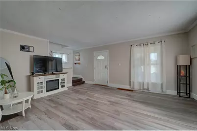 701 Tenney Avenue, Amherst, OH 44001 - Photo 4