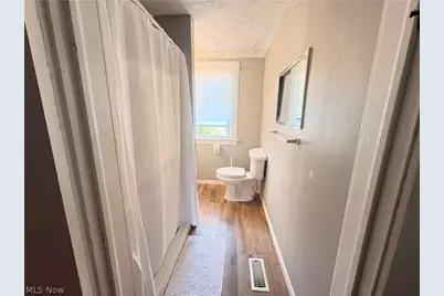 701 Tenney Avenue, Amherst, OH 44001 - Photo 14
