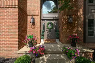 4063 Dunoon Cir NW, Canton, OH 44718 - Photo 4