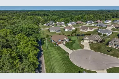 3998 Mary Way, Canfield, OH 44406 - Photo 2
