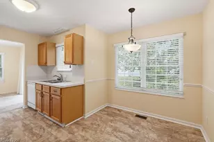 3517 E Prescott Cir, Cuyahoga Falls, OH 44223 - Photo 16