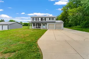10393 Rapp Rd, New Middletown, OH 44442 - Photo 2