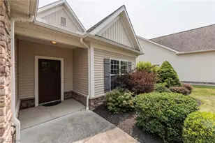 8541 Alexis Dr, Macedonia, OH 44056 - Photo 2