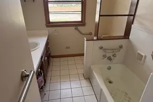 815 3rd St SW, New Philadelphia, OH 44663 - Photo 16