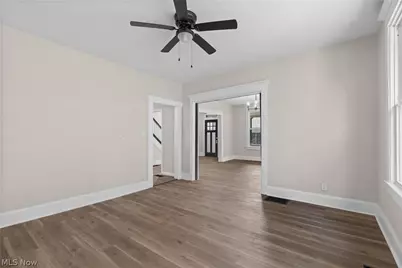 725 S 4th Street, Martins Ferry, OH 43935 - Photo 10