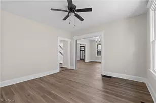 725 S 4th St, Martins Ferry, OH 43935 - Photo 10