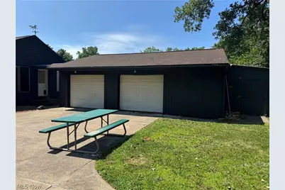 36349 S Riverview Drive, Eastlake, OH 44095 - Photo 8