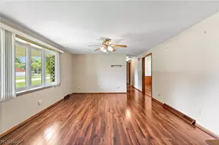 5059 Broadview St NE, Louisville, OH 44641 - Photo 6
