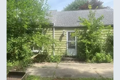 92 W Ingleside Drive, Akron, OH 44319 - Photo 2